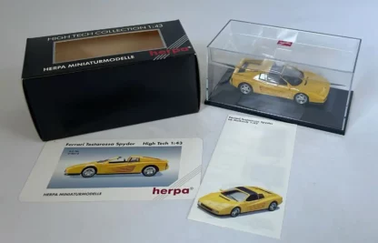 Ferrari-Testarossa-Spyder-Herpa-1-43-c