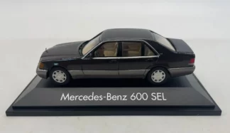 Mercedes-Benz-600-SEL-Noire-Herpa-1-43
