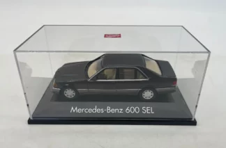 Mercedes-Benz-600-SEL-Noire-Herpa-1-43-c