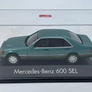 Mercedes-Benz-600-SEL-Verte-Herpa-1-43-a