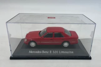 Mercedes-Benz-E-320-Limousine-Rouge-Herpa-1-43-c