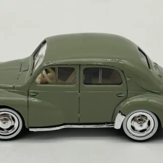 Renault 4CV verte 1954 Solido 1/43