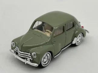 Renault-4CV-1954-verte-Solido-1-43-av