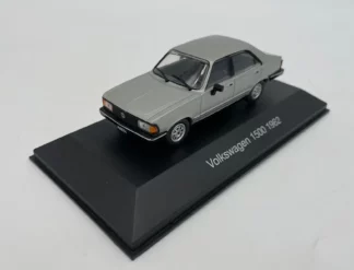 Volkswagen-1500-1982-1-43-av
