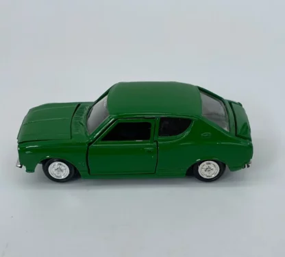 Nissan Cherry X1 verte miniature 1/43 Yonezawa Toys