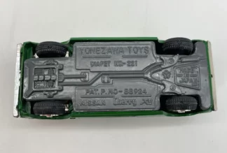 nissan-cherry-x1-verte-yonezawa-toys-1-43-dessous