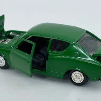nissan-cherry-x1-verte-yonezawa-toys-1-43-ouvrant