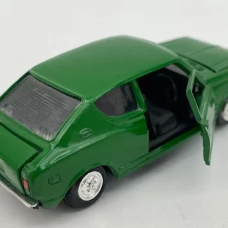 nissan-cherry-x1-verte-yonezawa-toys-1-43-ouvrant1