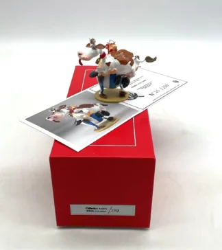 obelix-portant-la-vache-pixi-2393-b