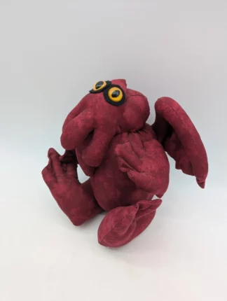 Peluche Cthulhu faite main 20 cm Mat bordeaux
