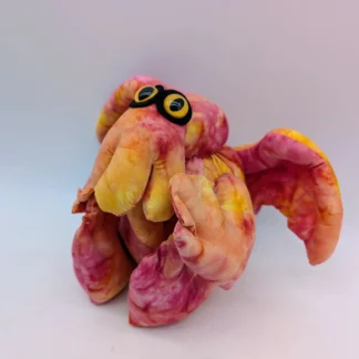 Peluche Cthulhu faite main 20 cm Mat fuchsia