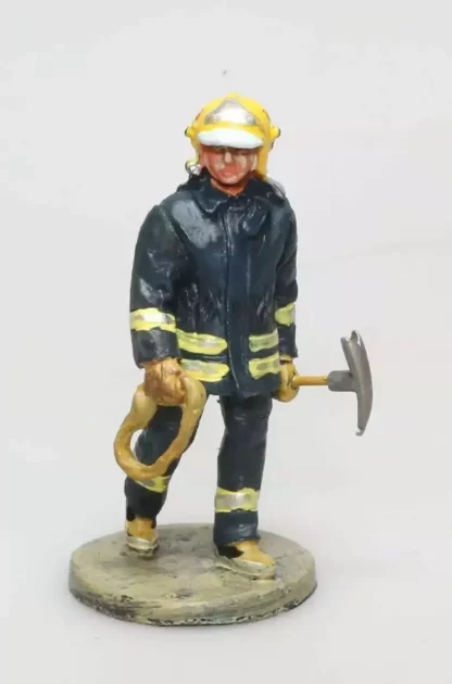figurine pompier finlandais 2003 1/32
